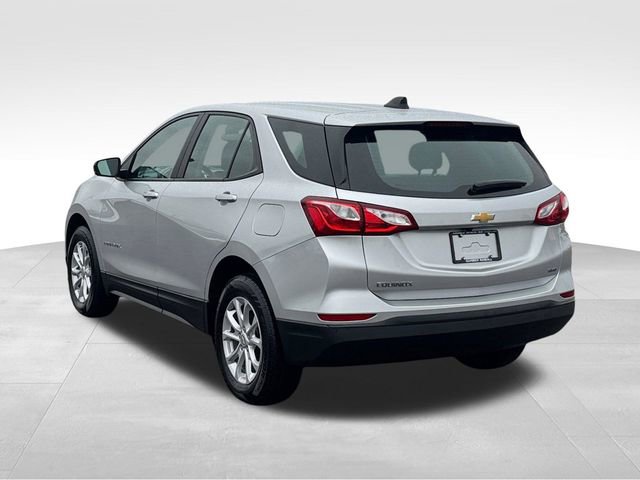 Used 2021 Chevrolet Equinox LS image 3