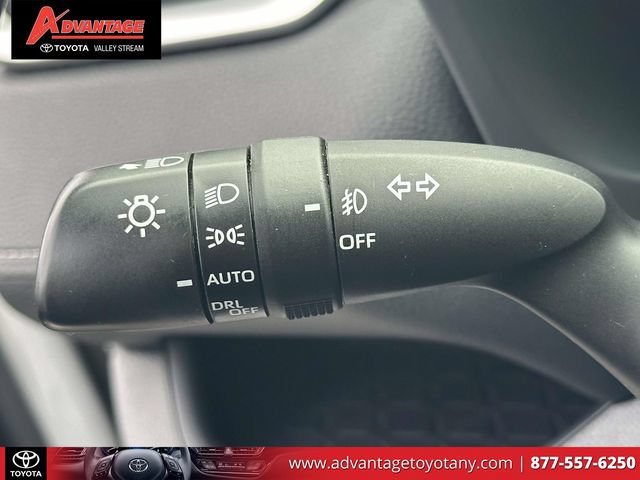 Certified 2020 Toyota RAV4 XLE Premium AWD/4WD image 27