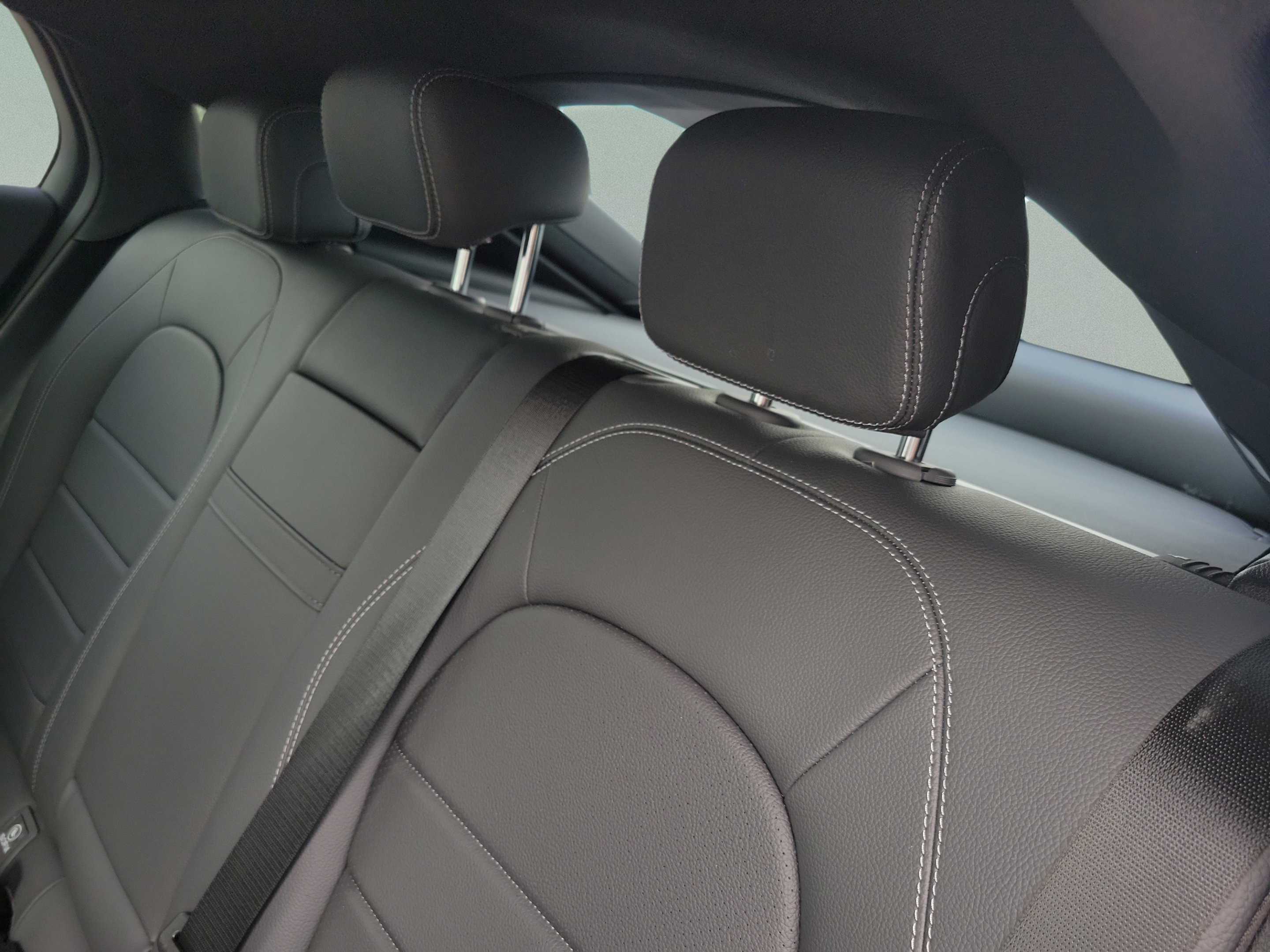 Certified 2023 Mercedes-Benz GLC 300 4MATIC Coupe image 9