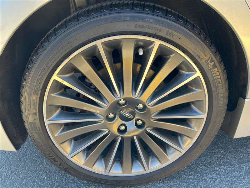 Used 2013 Lincoln MKZ image 90