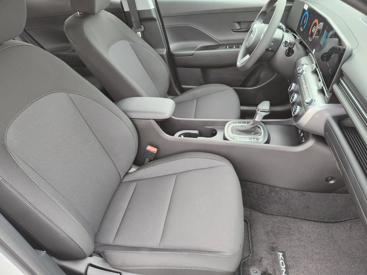 New 2026 Hyundai Kona SE FWD image 10