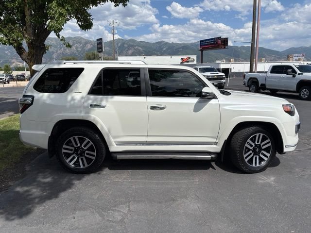 Used 2022 Toyota 4Runner Limited AWD/4WD image 3