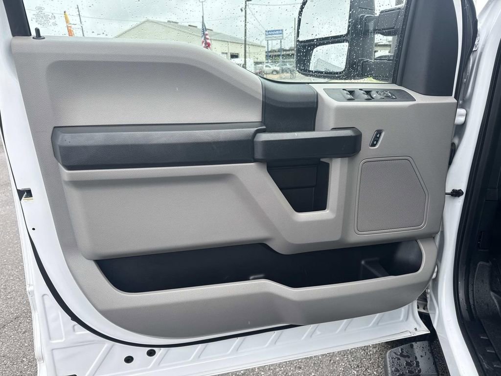 Used 2018 Ford F250 XL w/ STX Appearance Package AWD/4WD image 19