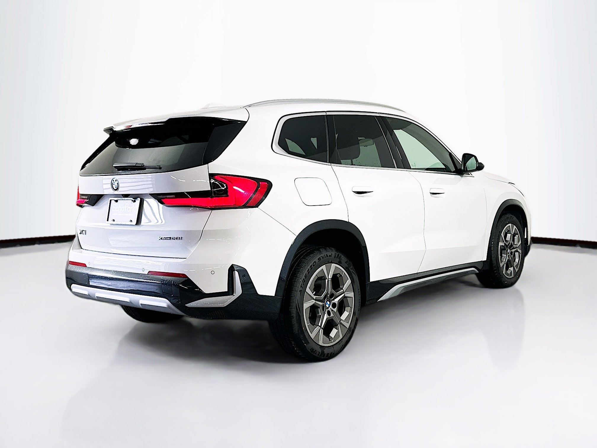 Used 2025 BMW X1 xDrive28i image 9