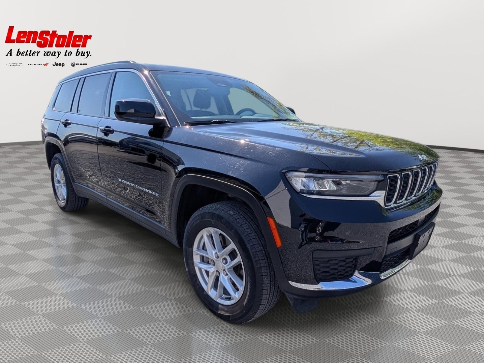 Used 2024 Jeep Grand Cherokee L Laredo AWD/4WD image 7