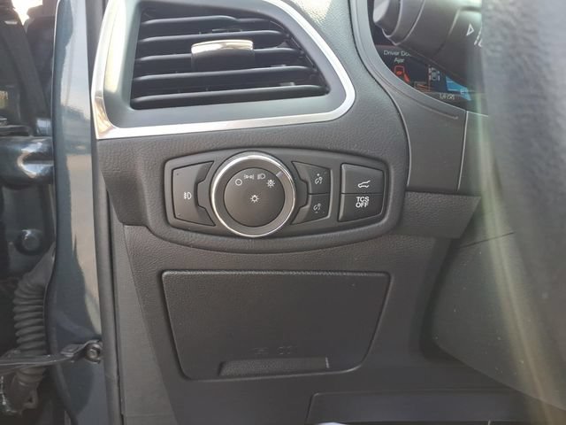 Used 2023 Ford Edge Titanium AWD/4WD image 13