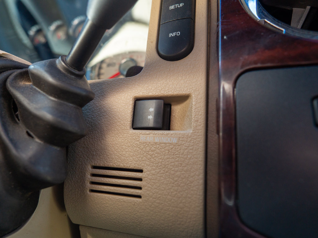 Used 2010 Ford F250 Lariat AWD/4WD image 22