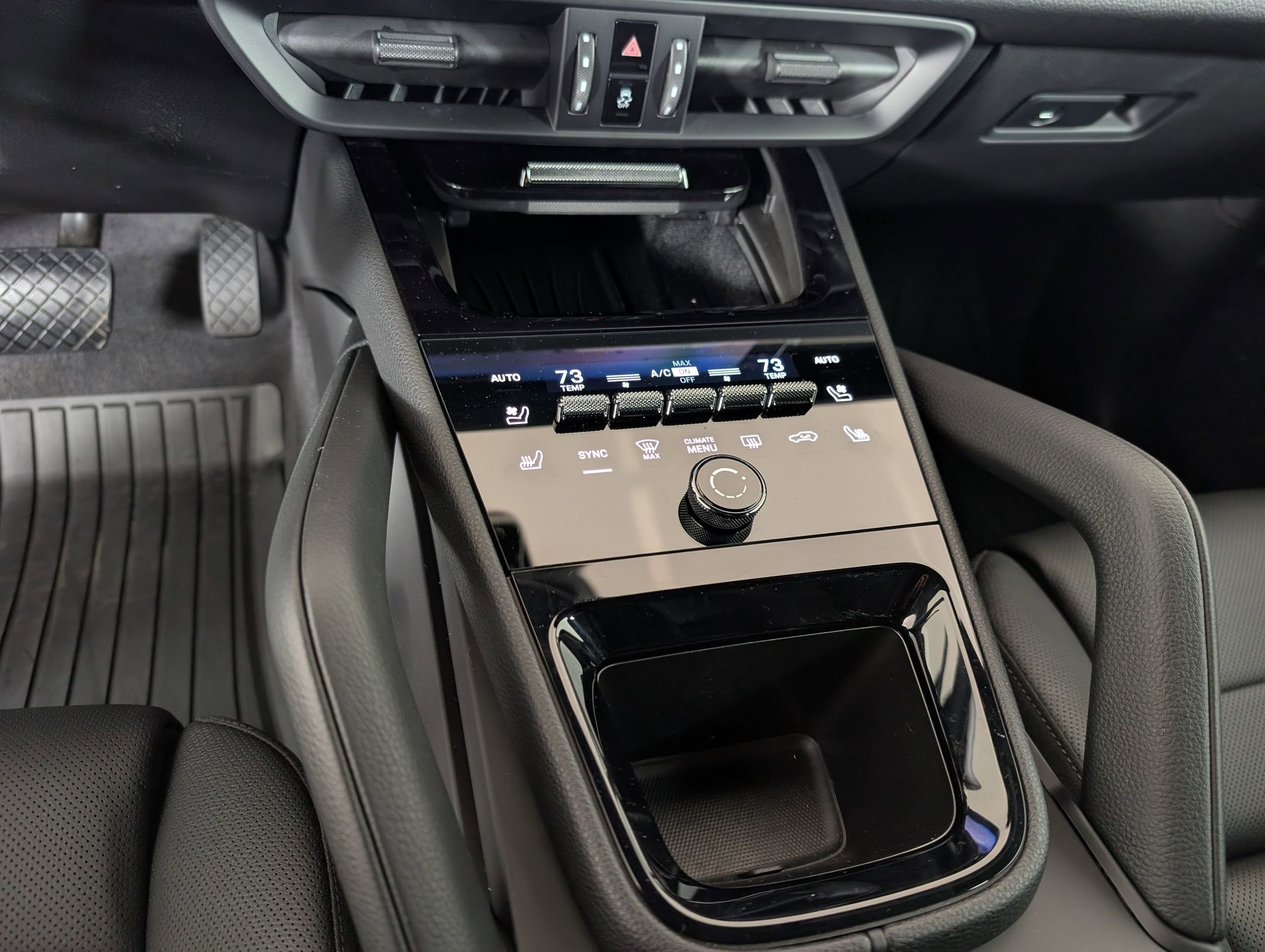 Used 2025 Porsche Cayenne image 23