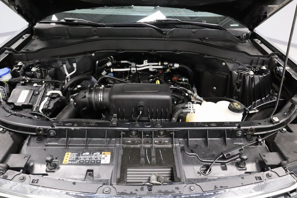 Certified 2023 Ford Explorer XLT w/ Equipment Group 202A image 14
