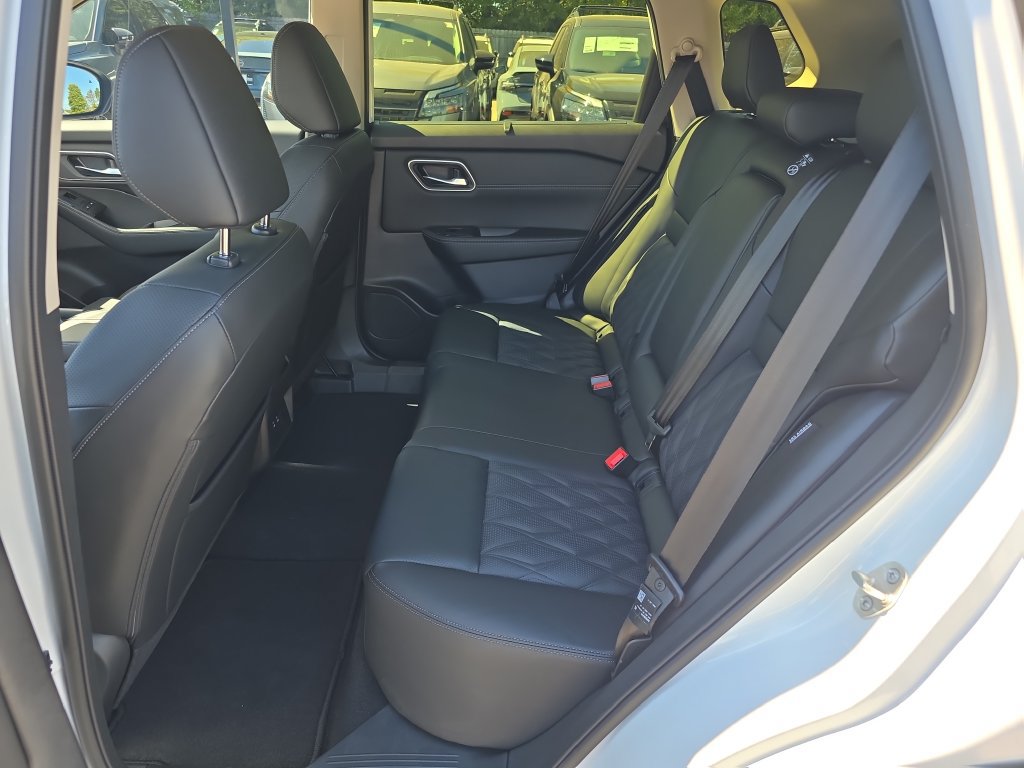 New 2026 Nissan Rogue Platinum AWD/4WD image 31