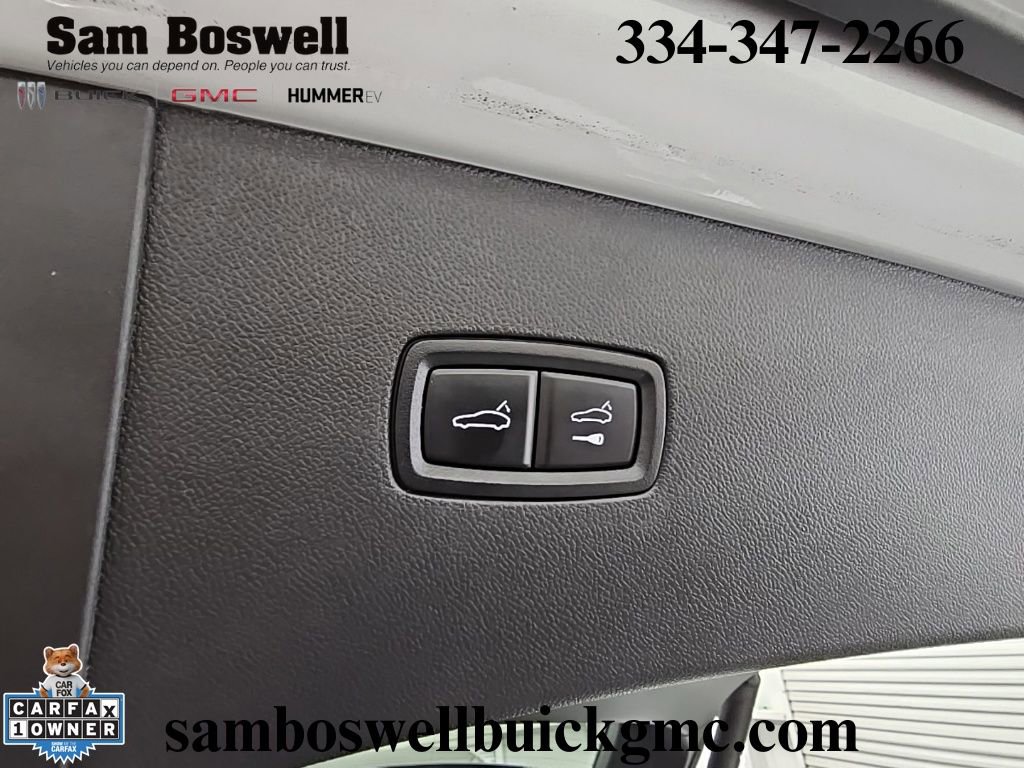 Used 2025 Porsche Cayenne Coupe image 36