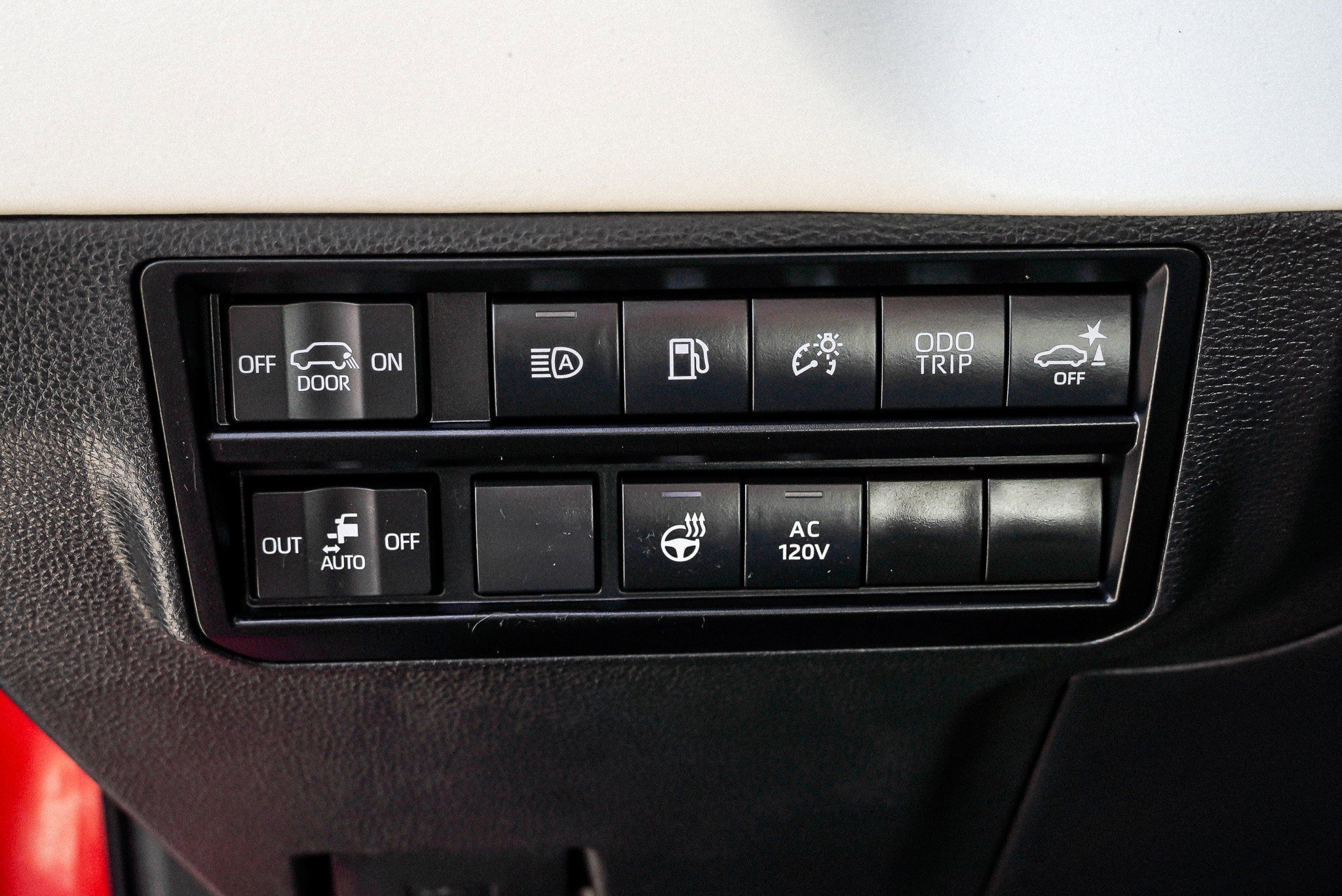 Certified 2023 Toyota Sequoia Capstone AWD/4WD image 19