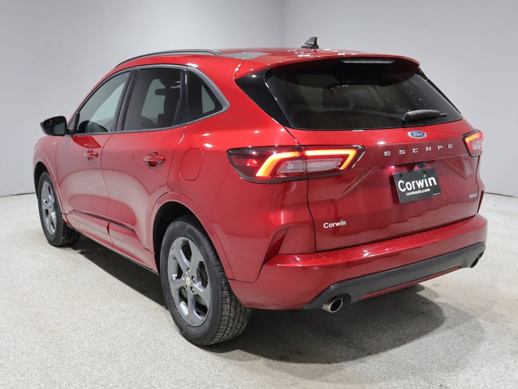 Used 2024 Ford Escape ST-Line image 5