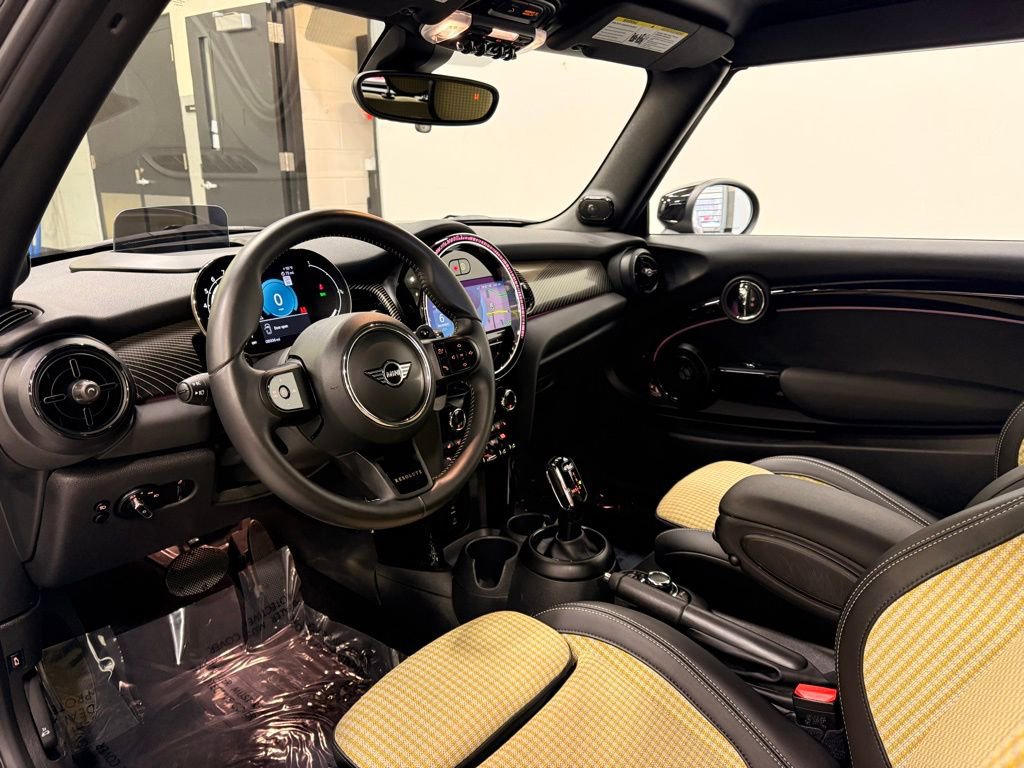 Certified 2023 MINI Cooper S w/ MINI Resolute Edition image 11