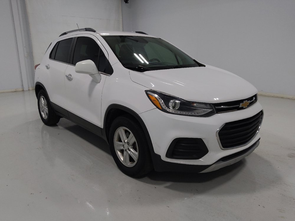 Used 2020 Chevrolet Trax LT w/ Driver Confidence Package FWD image 13