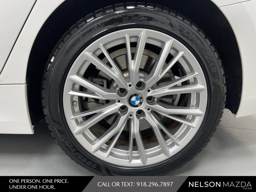 Used 2024 BMW 330i xDrive Sedan AWD/4WD image 12