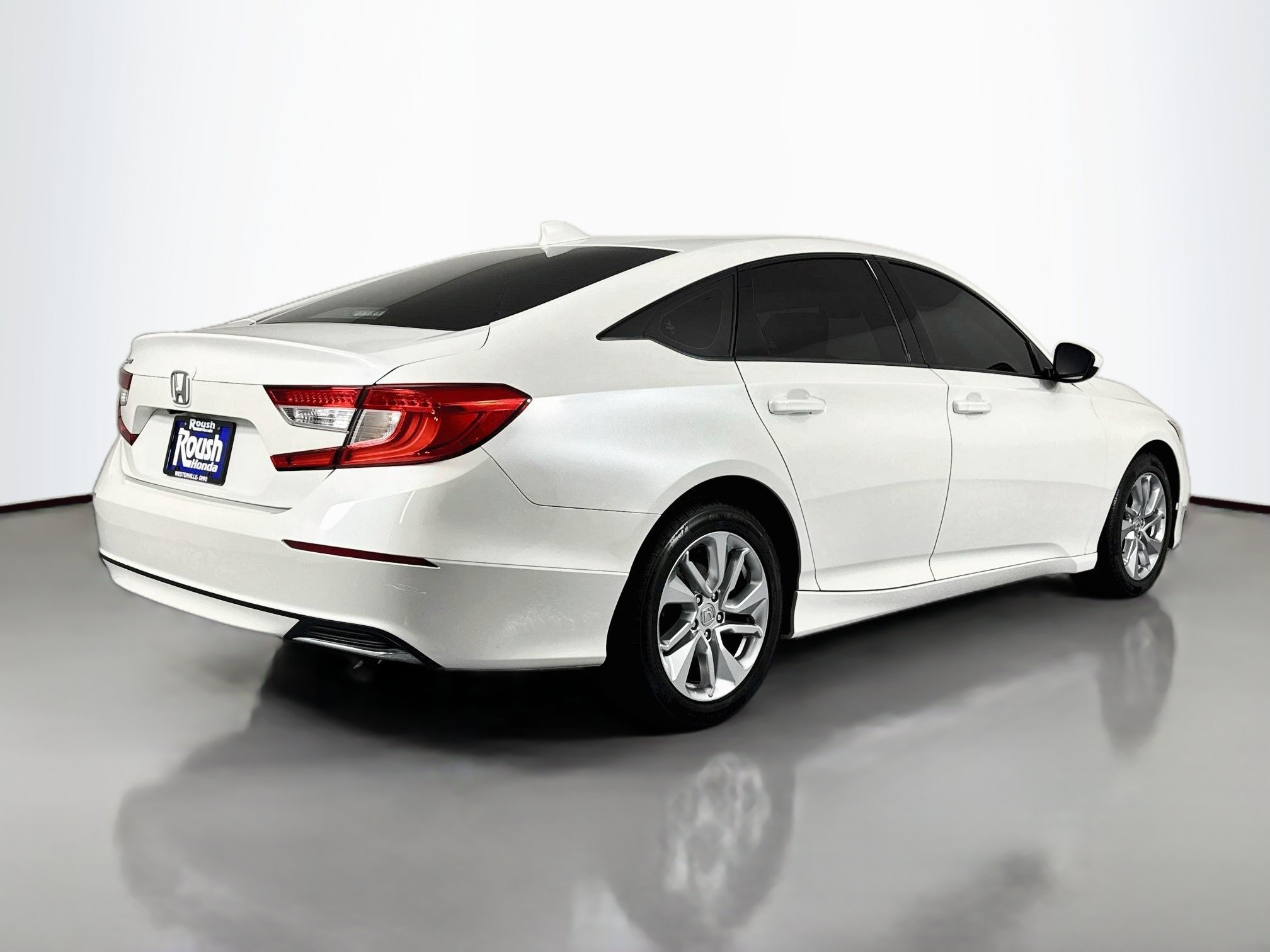 Certified 2018 Honda Accord LX image 5