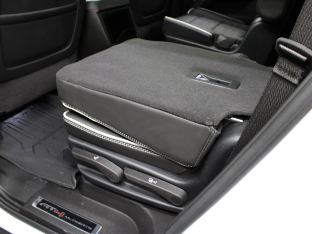 Used 2026 GMC Yukon AT4 Ultimate w/ LPO, Floor Liner Package AWD/4WD image 74