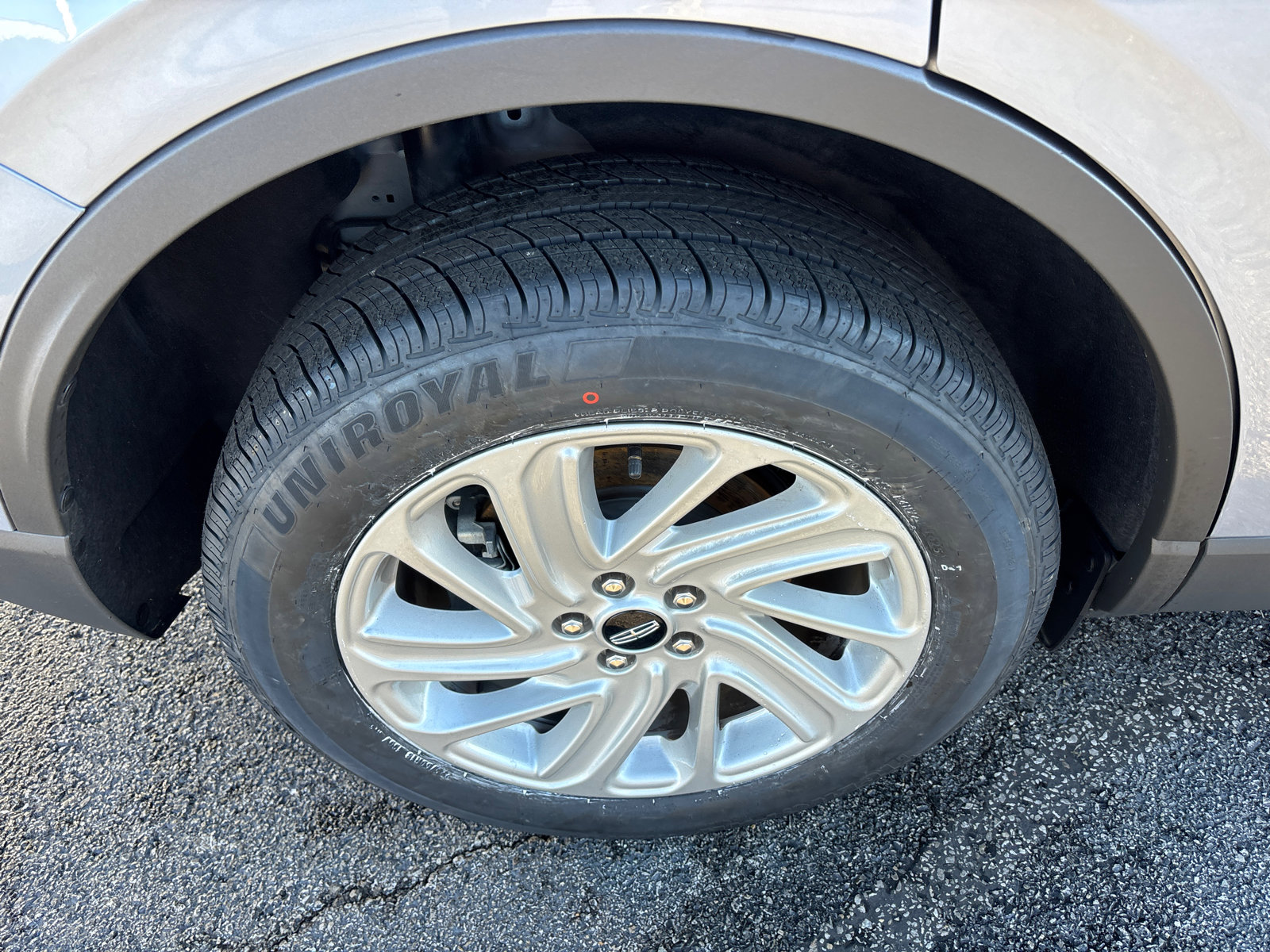 Certified 2022 Lincoln Corsair FWD image 10