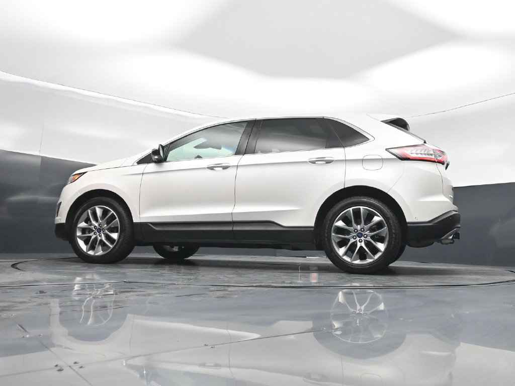 Certified 2018 Ford Edge Titanium w/ Equipment Group 302A AWD/4WD image 55
