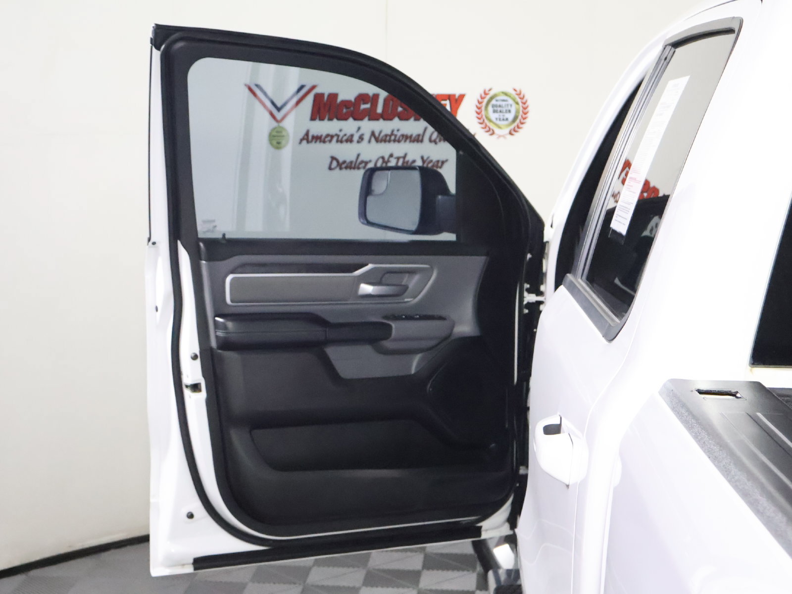 Used 2022 RAM 1500 Big Horn AWD/4WD image 27