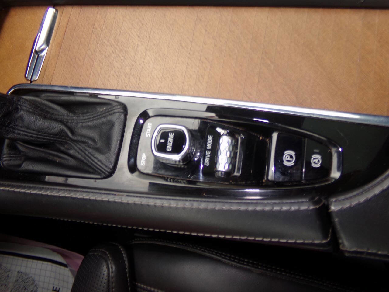 Used 2016 Volvo XC90 T6 Inscription image 70