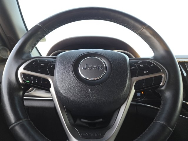 Used 2019 Jeep Grand Cherokee Limited image 21