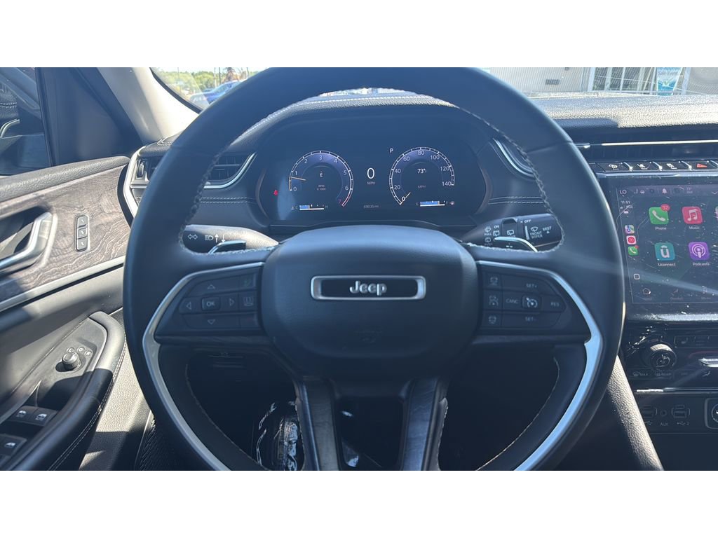 Used 2023 Jeep Grand Cherokee Limited image 12