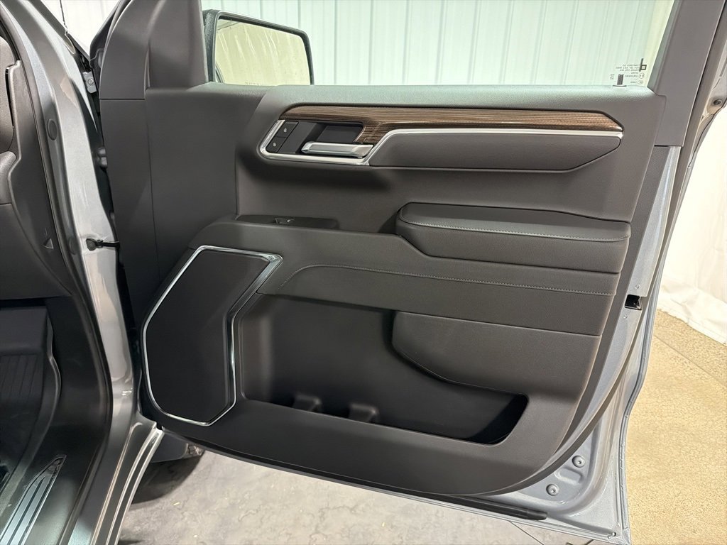 New 2026 Chevrolet Silverado 1500 LT Trail Boss w/ Dark Appearance Package image 21