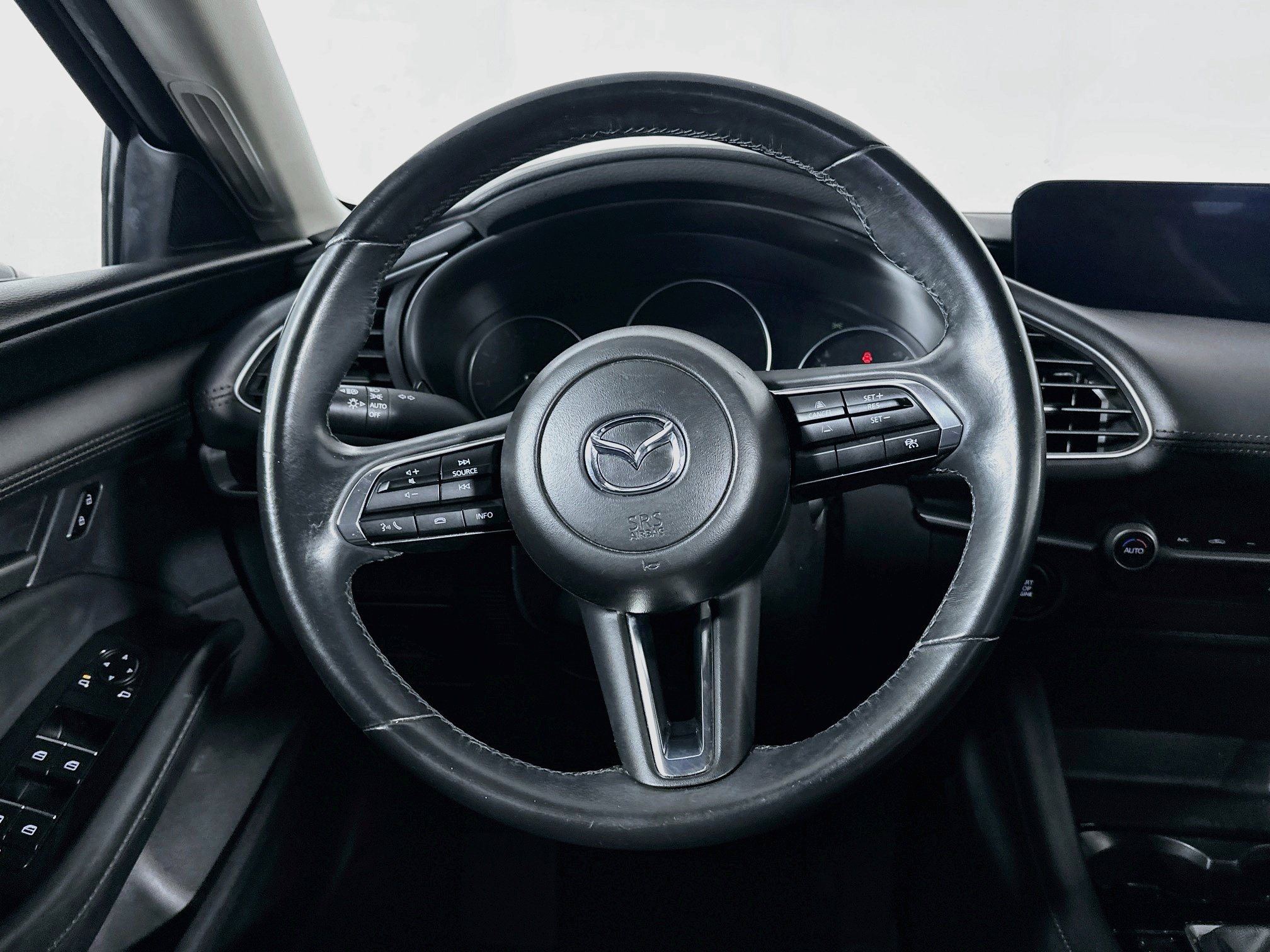 Used 2024 MAZDA MAZDA3 s FWD image 18