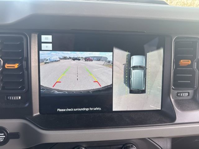 Used 2023 Ford Bronco Badlands image 20