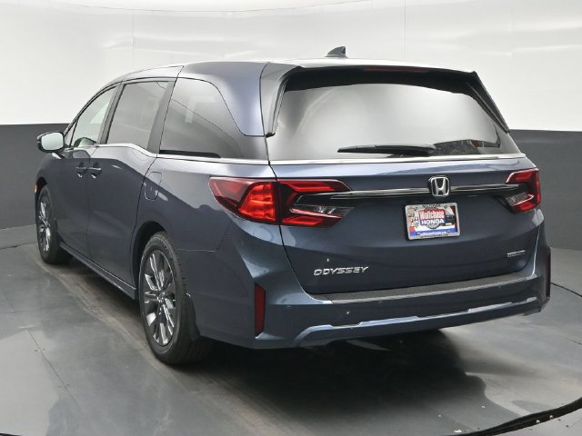 New 2027 Honda Odyssey Touring image 4
