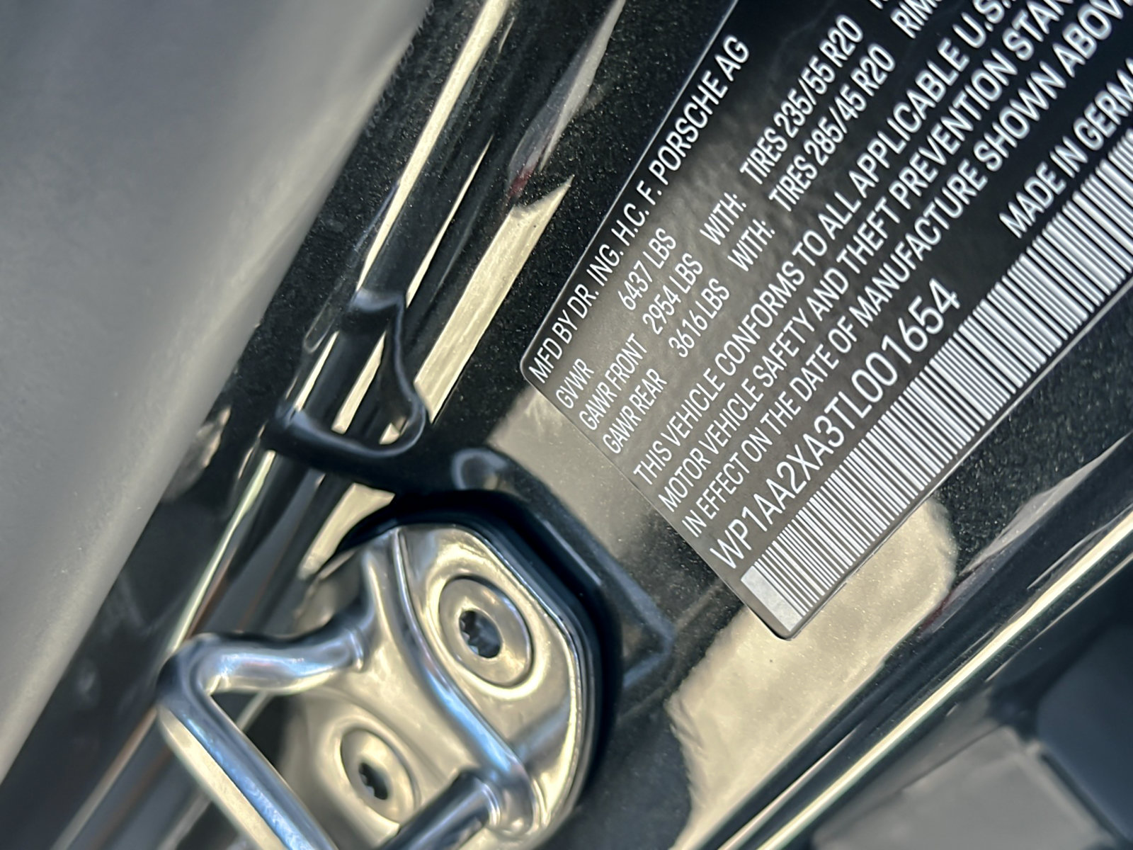 New 2026 Porsche Macan 4 Electric AWD/4WD image 29
