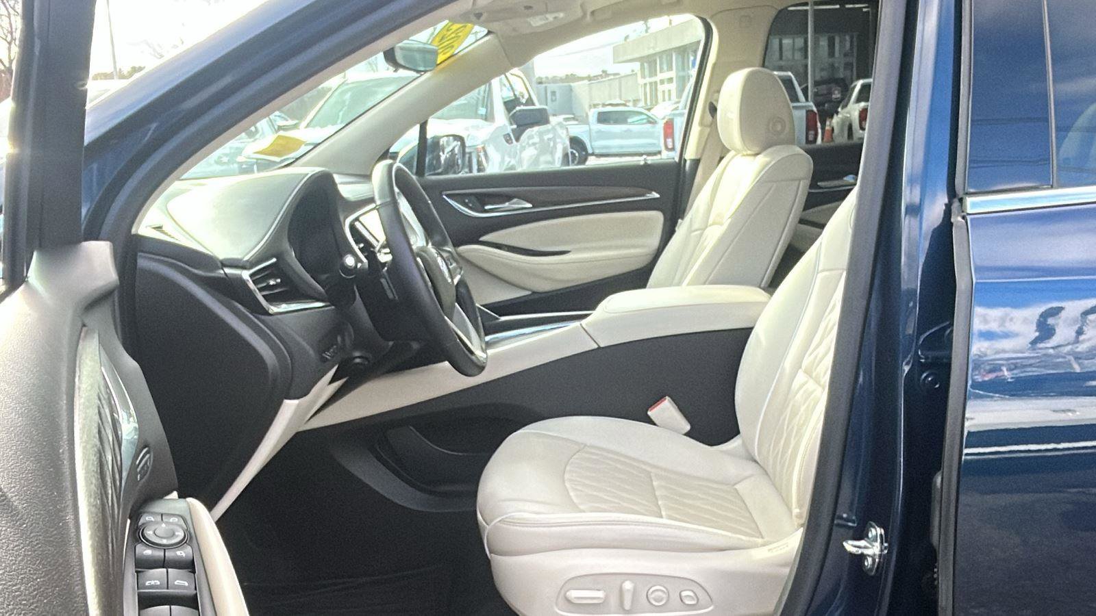 Certified 2023 Buick Enclave Avenir w/ Avenir Technology Package image 32