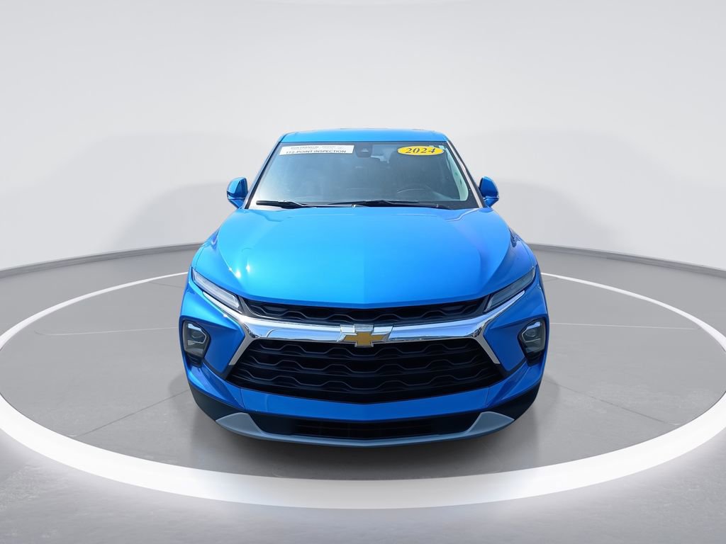 Used 2024 Chevrolet Blazer LT image 3