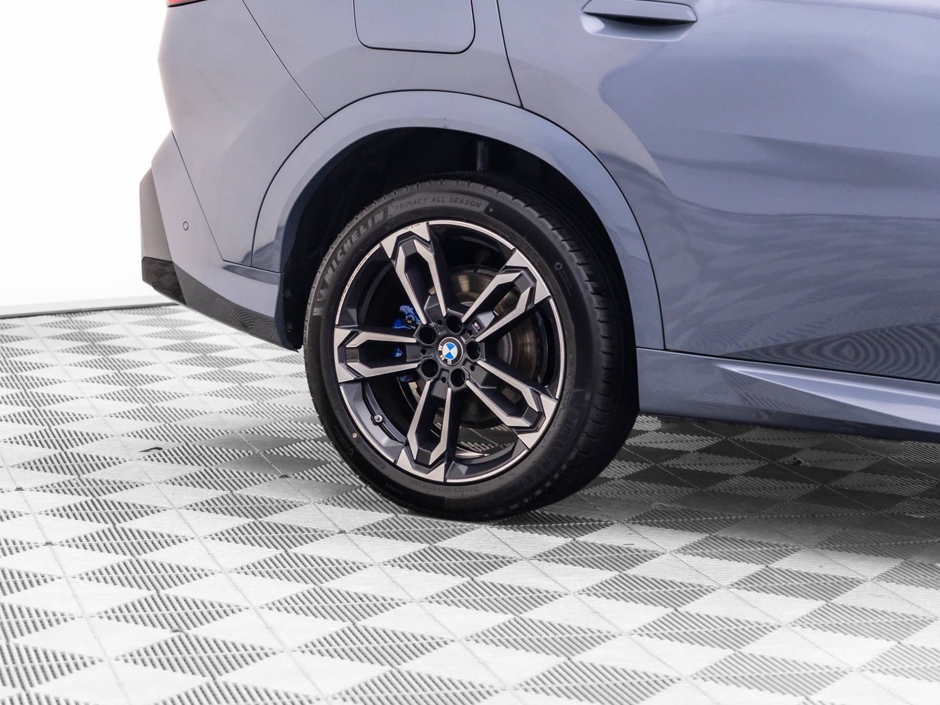 Certified 2025 BMW X2 xDrive28i AWD/4WD image 36