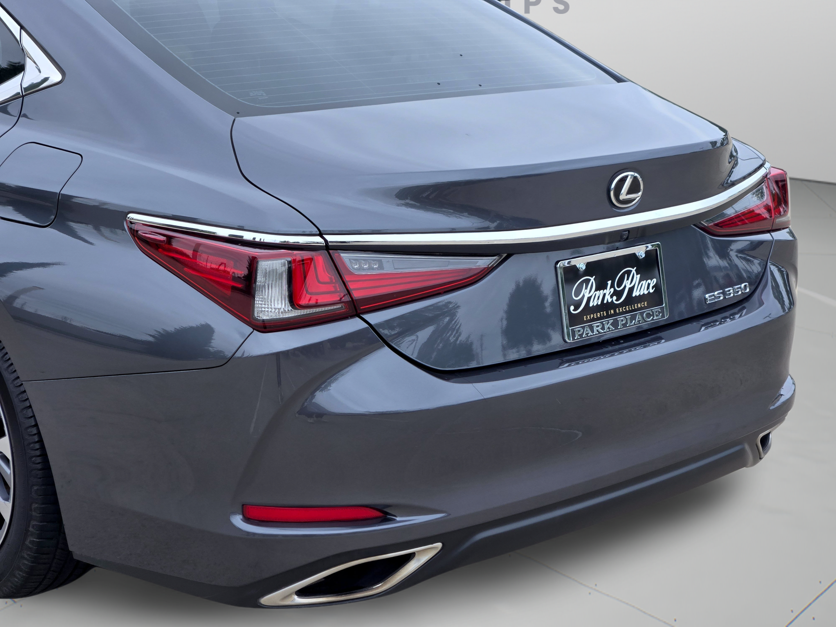 Used 2023 Lexus ES 350 w/ Accessory Package (Z2) FWD image 30