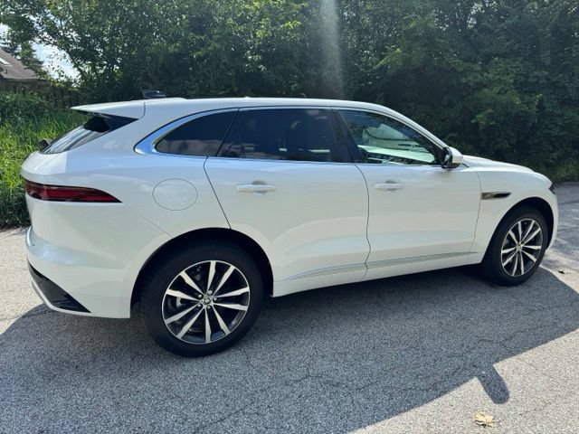 Certified 2025 Jaguar F-PACE R-Dynamic S AWD/4WD image 5
