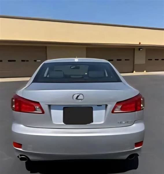 Used 2012 Lexus IS 250 w/ Premium Pkg Value Edition RWD image 5