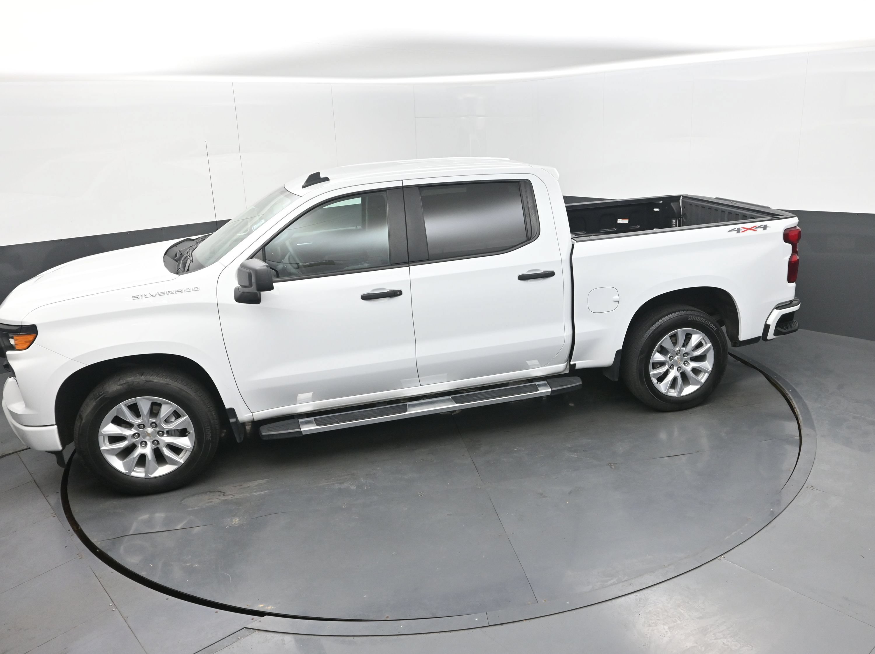 Used 2024 Chevrolet Silverado 1500 Custom AWD/4WD image 30
