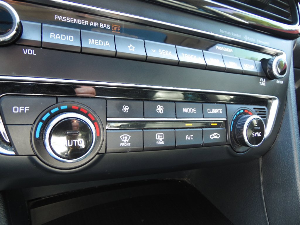Used 2020 Kia Optima Premium image 16