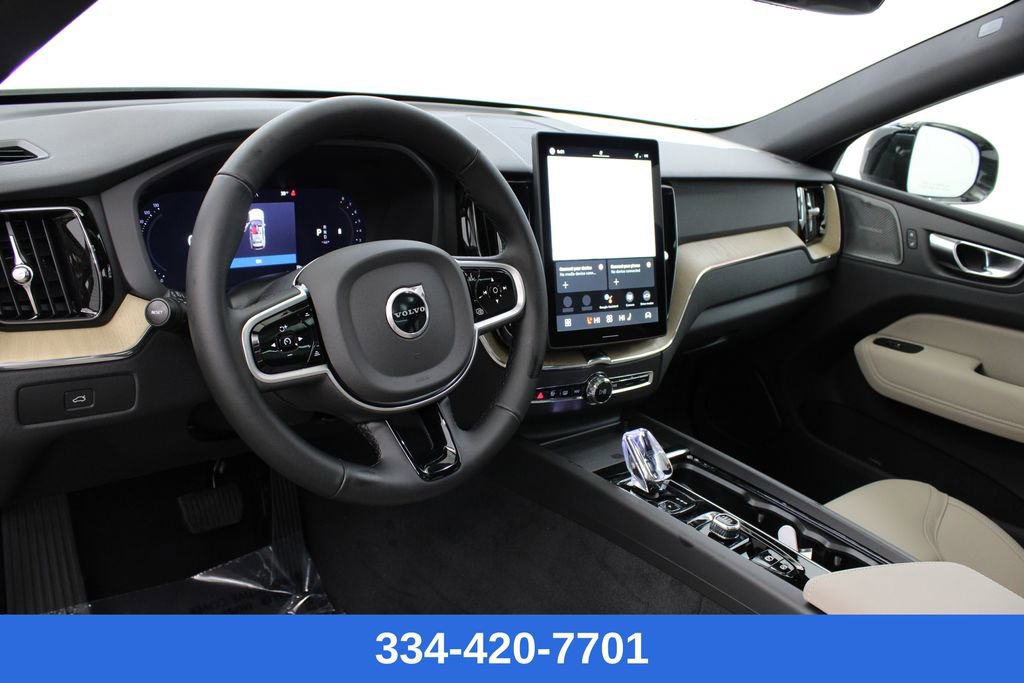 New 2026 Volvo XC60 B5 Plus w/ Protection Package Premier image 15