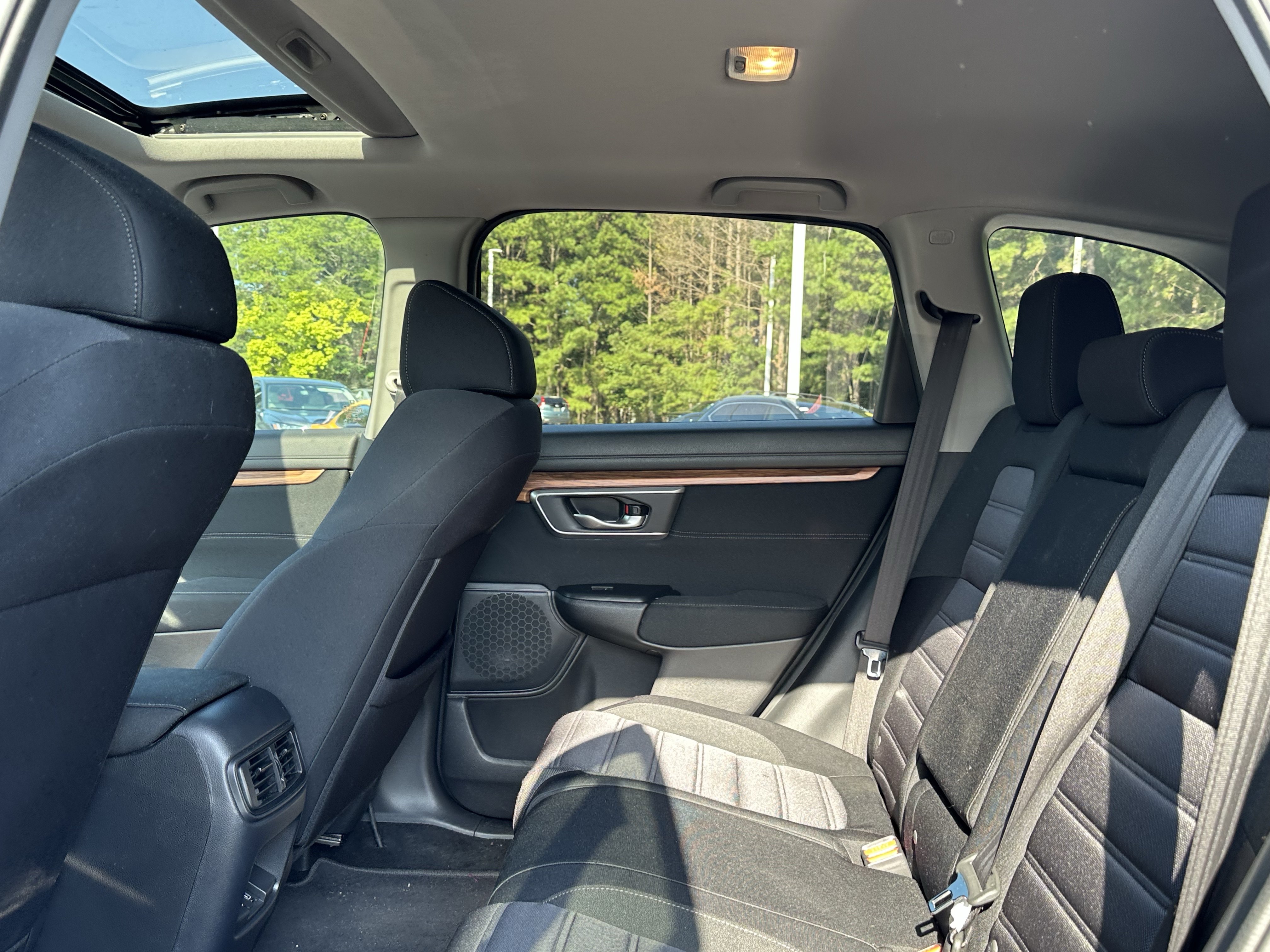 Used 2019 Honda CR-V EX image 9