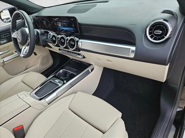 Used 2026 Mercedes-Benz GLB 250 image 20