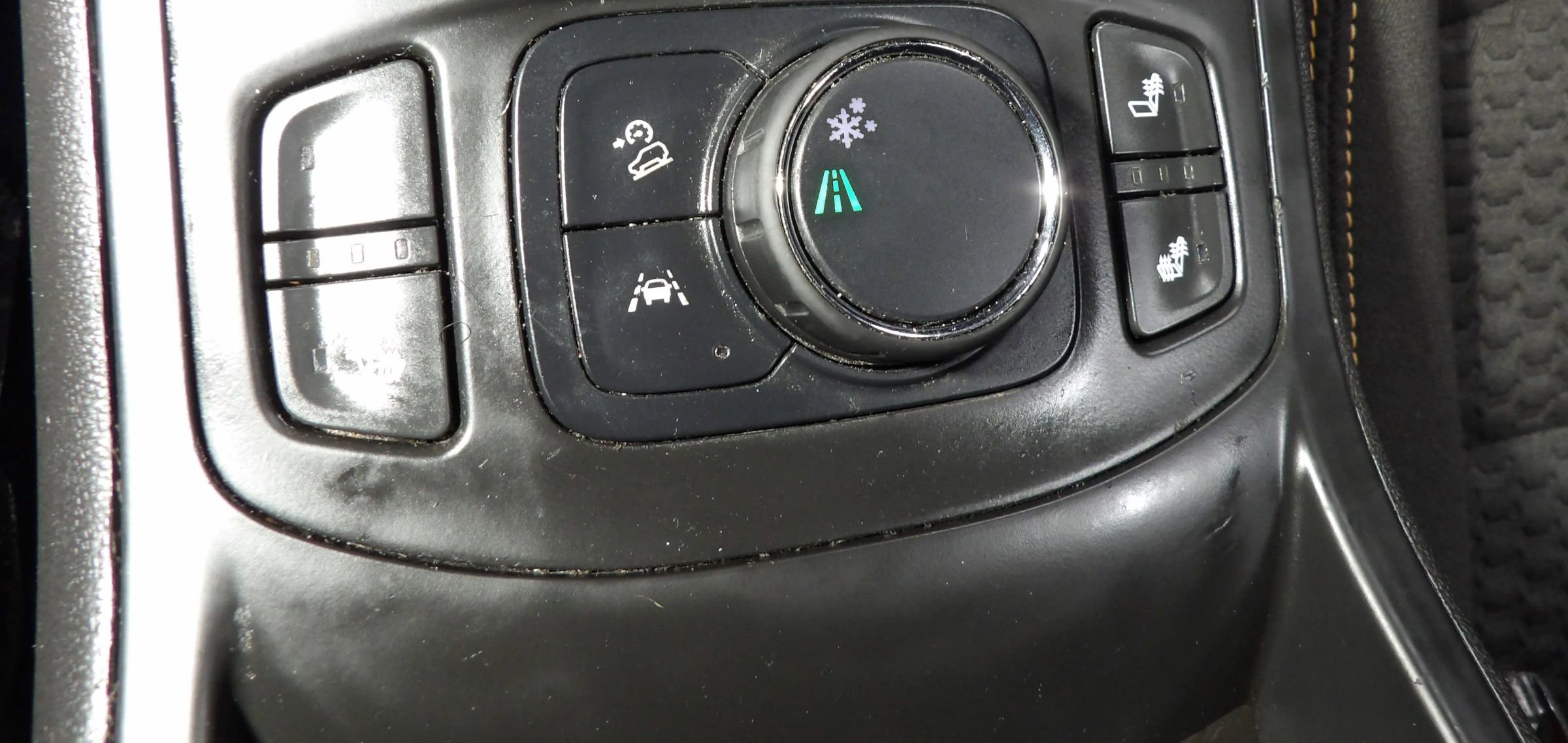 Used 2021 GMC Terrain SLE w/ Driver Convenience Package FWD image 15