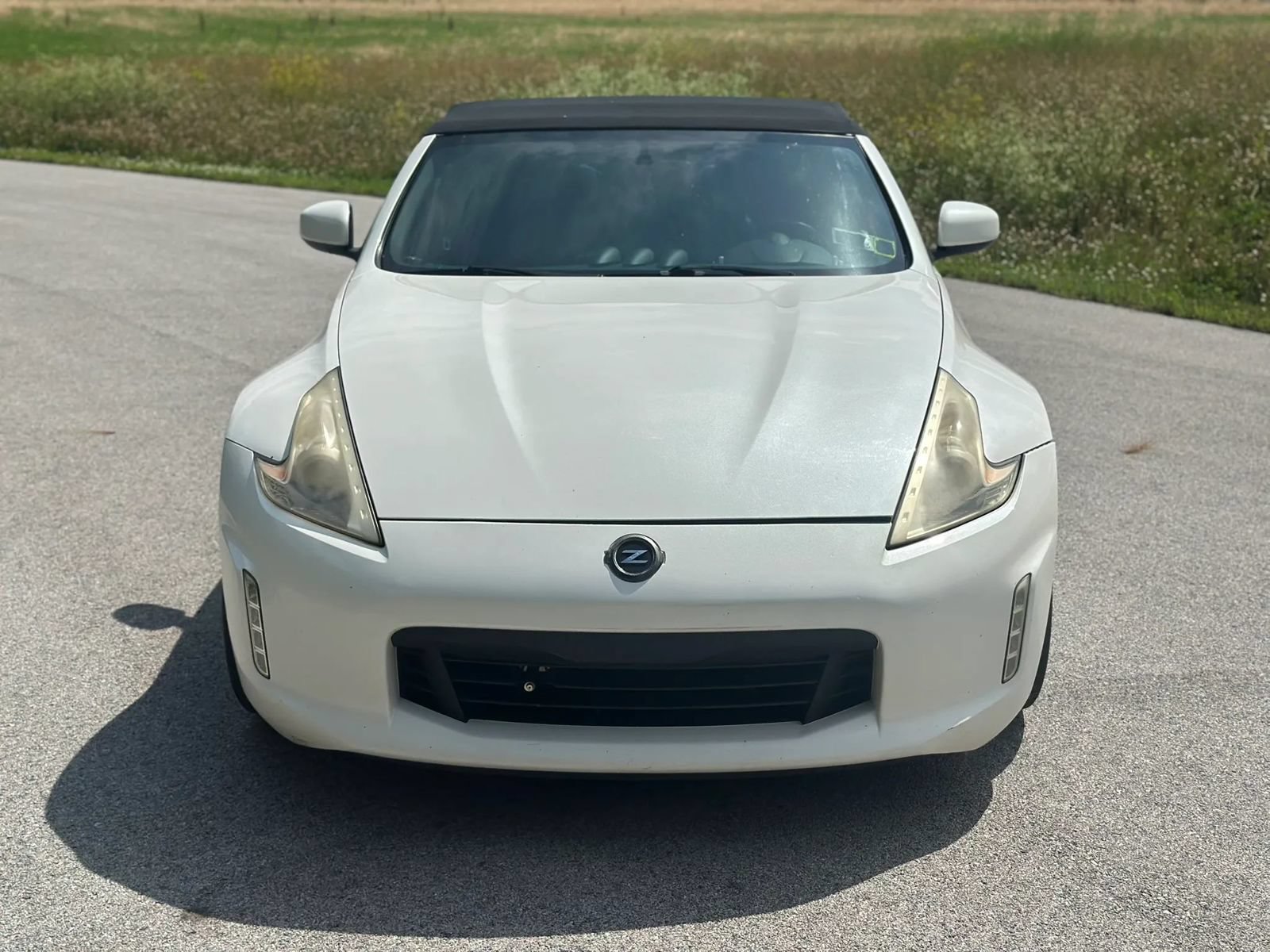 Used 2014 Nissan 370Z Touring RWD image 13