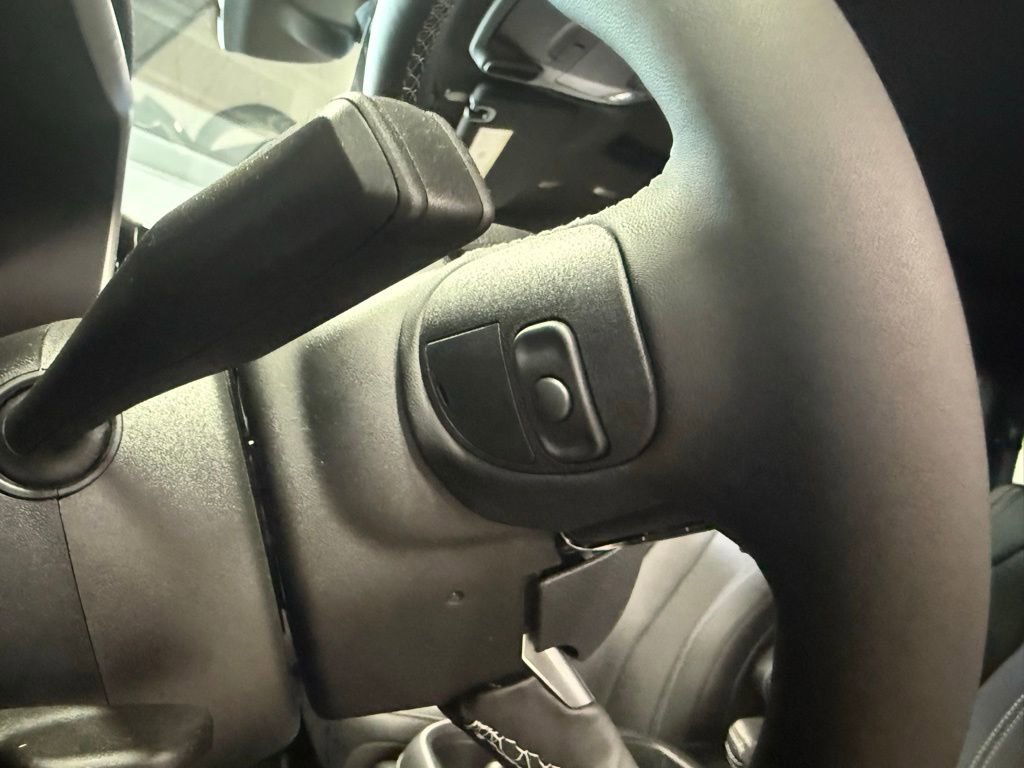 New 2025 Chrysler Pacifica Select image 51