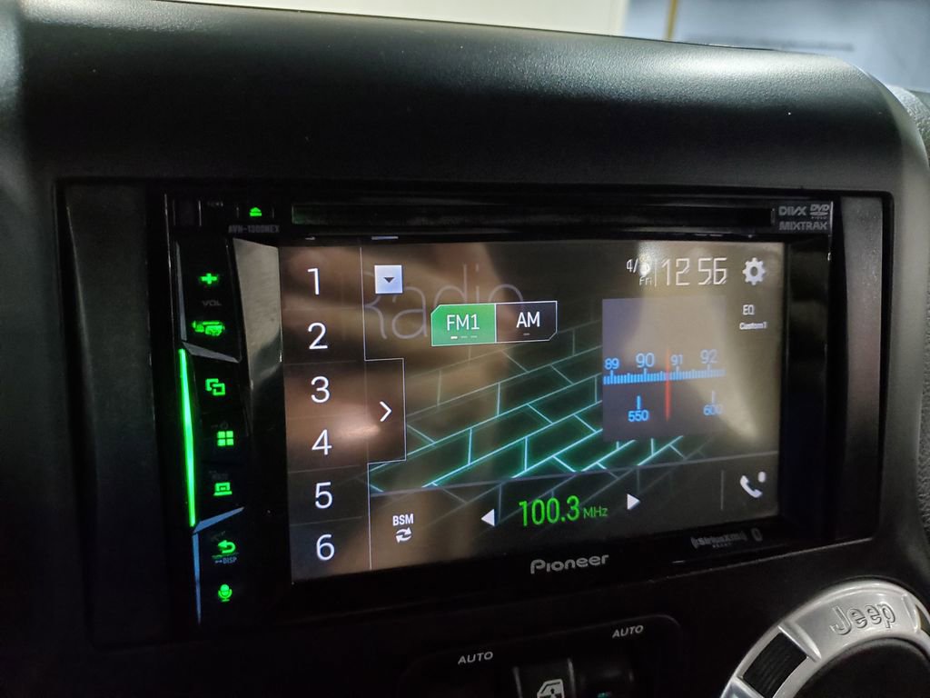 Used 2014 Jeep Wrangler Unlimited Sahara w/ Connectivity Group image 31