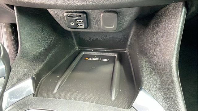 Used 2023 Chevrolet Traverse RS w/ LPO, Cargo Package image 18