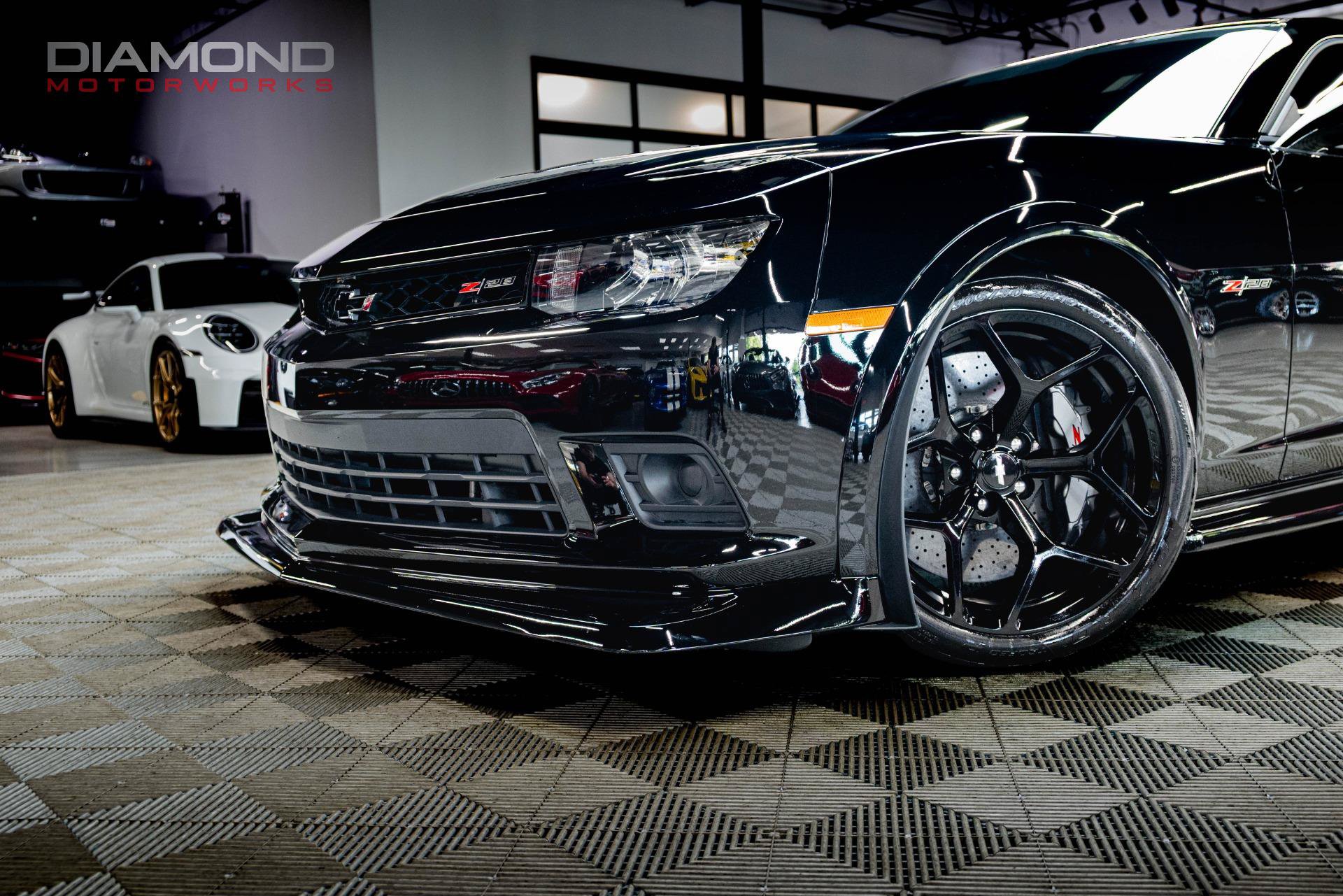 Used 2015 Chevrolet Camaro Z/28 RWD image 10